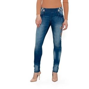 Stylish Blueberry Denim Pull-On Slim Leg Elizabeth Jeans - Size 14 - New w/ Tags